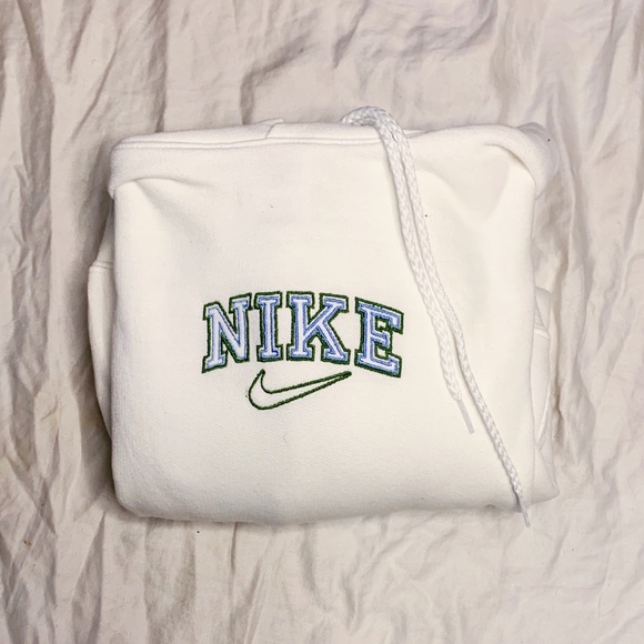 Gildan Tops - Spell out Hoodie